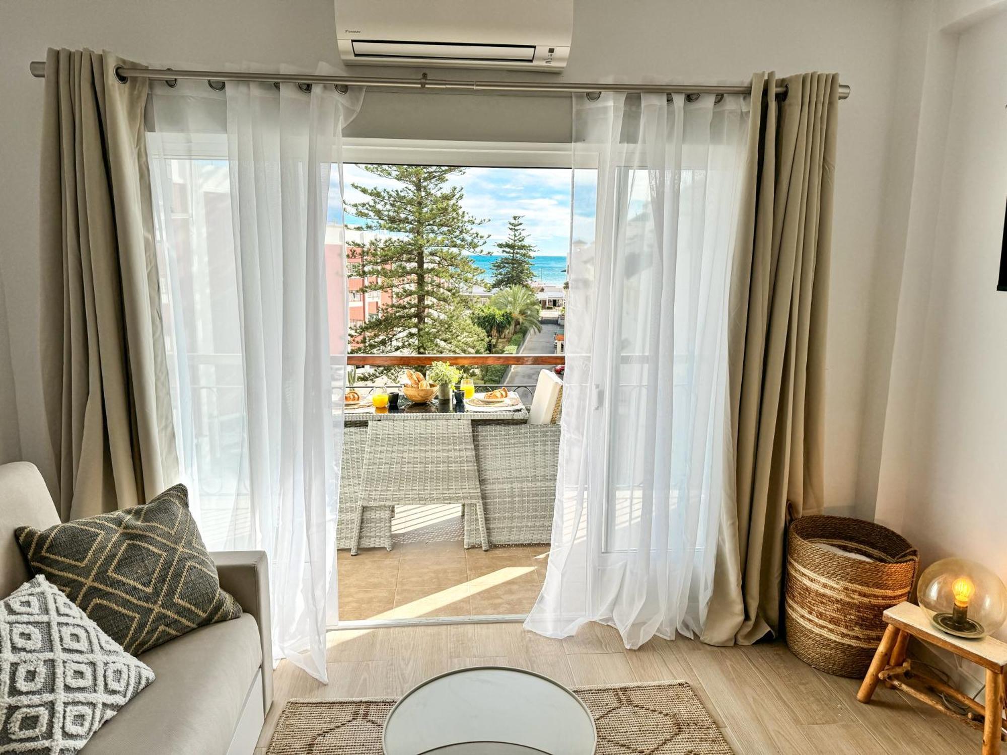 Studio Hola Arenal Platja de Larenal Esterno foto